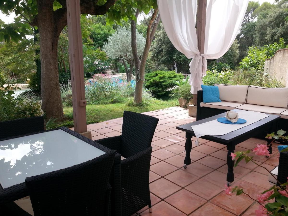 La Bousquatiere Bed & Breakfast Piolenc Exterior photo