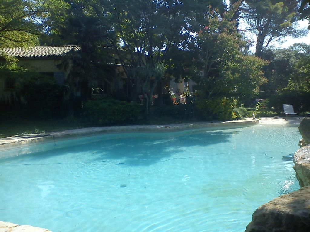 La Bousquatiere Bed & Breakfast Piolenc Room photo